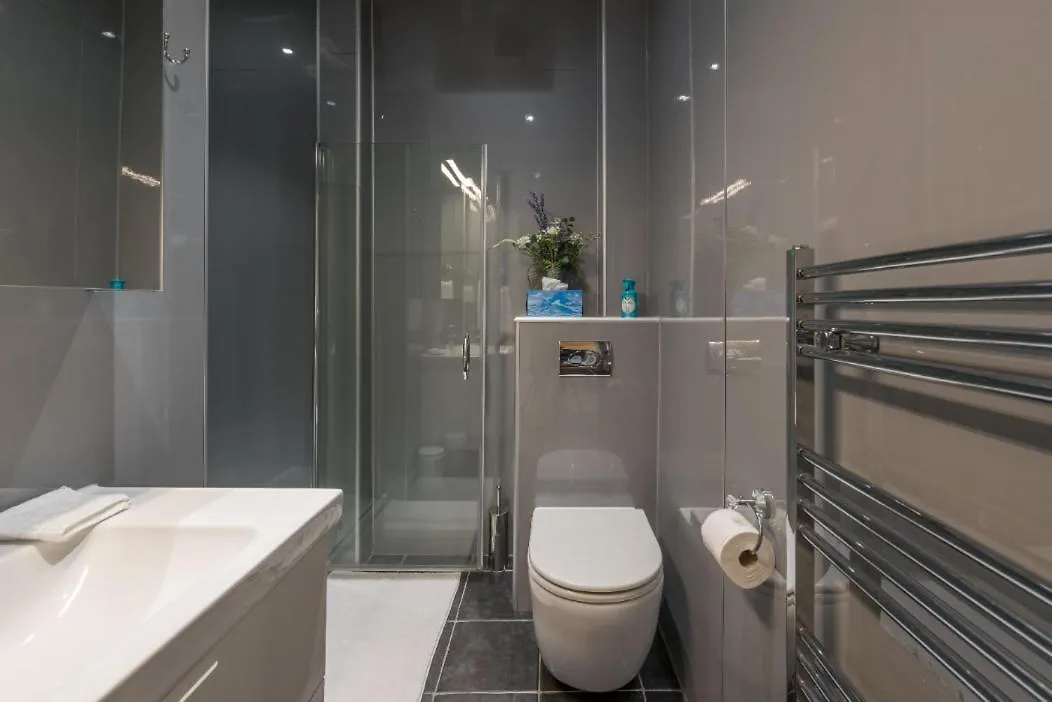 Murrayfield Spacious 2-Bedroom Apartment Edinburgh